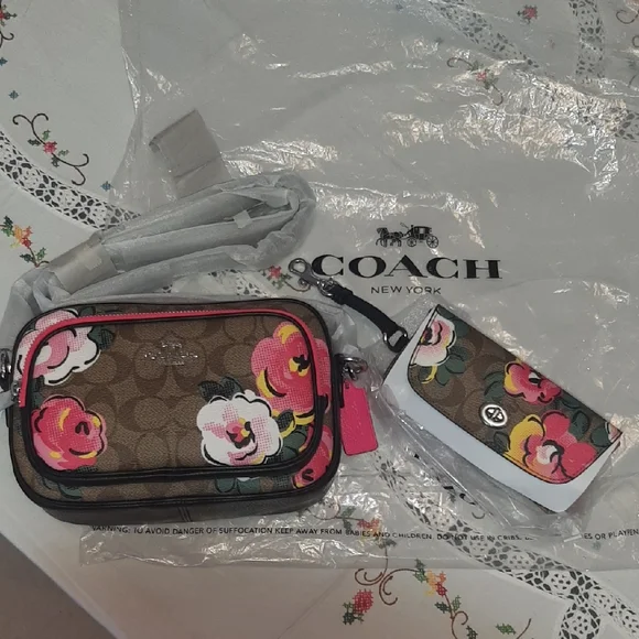 NWT Coach🌹Orig ($453)ROSE COURT CROSSBODY➕EYEGLASS CASE Pink and Red Blooms - Picture 9 of 15